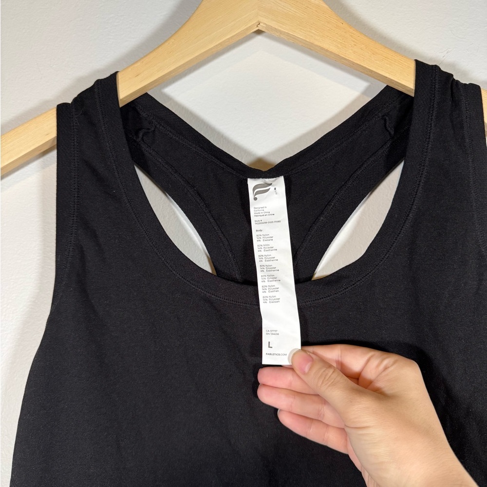 Fabletics Black Feather Tech Racerback Tank Size Large - Picture 7 of 7